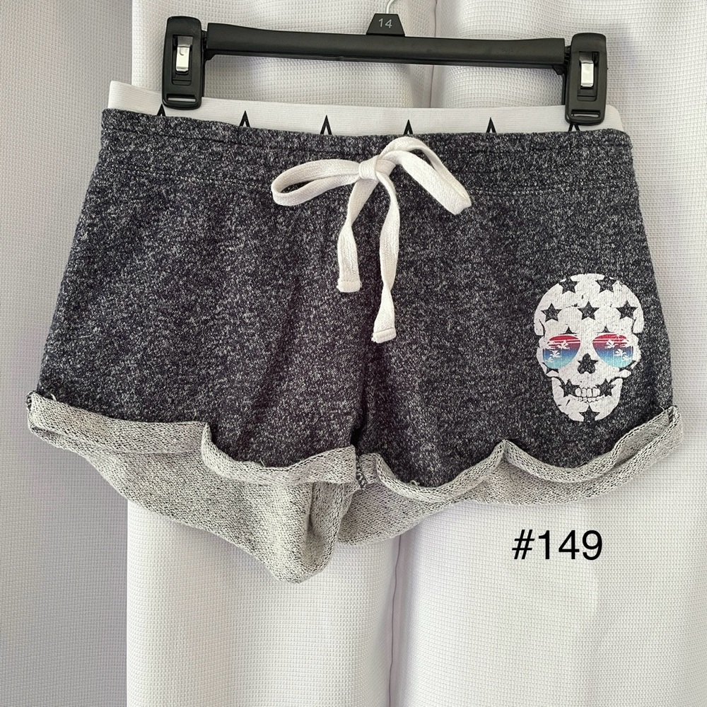 No Boundaries Elastic Sweat Shorts Patriotic Skeleton Junior Women’s Sz M | 7-9
